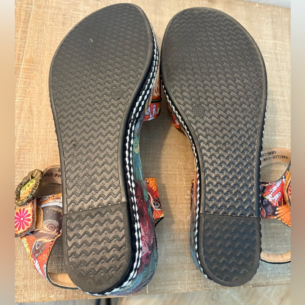 Colorful Floral Wedge Sandals - Picture 14 of 16